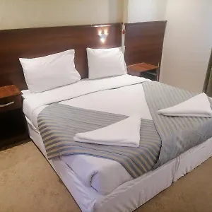 https://akaber-alhyat-eltayser.mecca-hotels.info